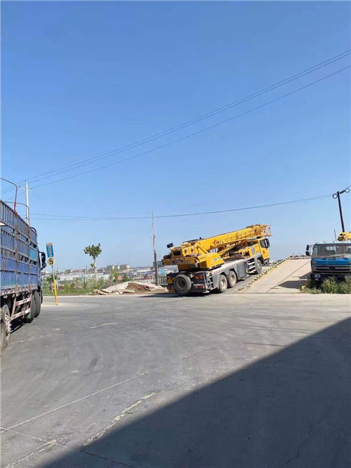 新河县25吨吊车的租赁价格大概是多少？